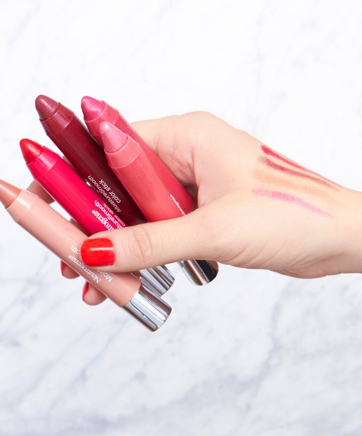 Neutrogena MoistureSmooth Color Stick - Fresh Papaya (20) — Shea Butter Balm-Like Lip Color