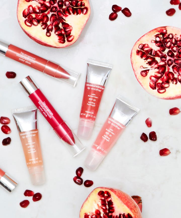 Neutrogena MoistureSmooth Color Stick - Fresh Papaya (20) — Shea Butter Balm-Like Lip Color